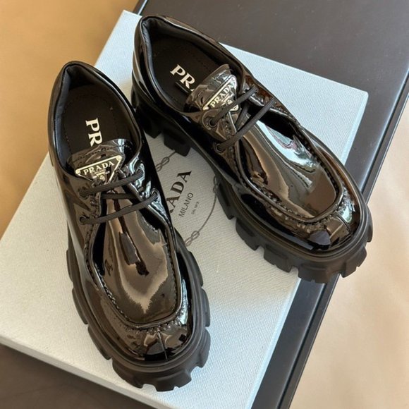 Prada ladies platform - Picture 1 of 4